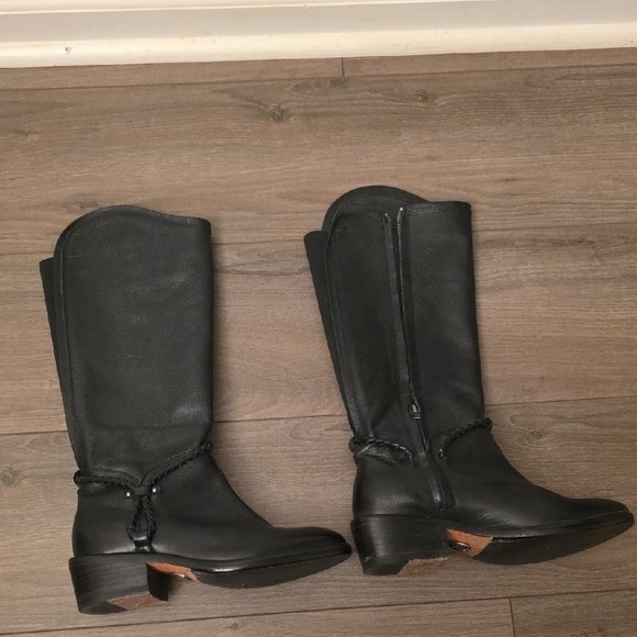 Ariat Black Leather Heeled Boots - Picture 3 of 9